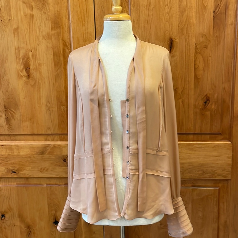 Elizabeth and James silk L/S shirt. New without tags-never worn. Size M.